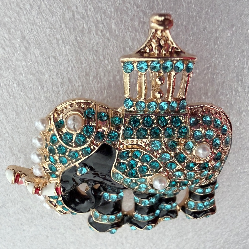 Elephant Brooch, Turquoise Crystal with Pearl Accents